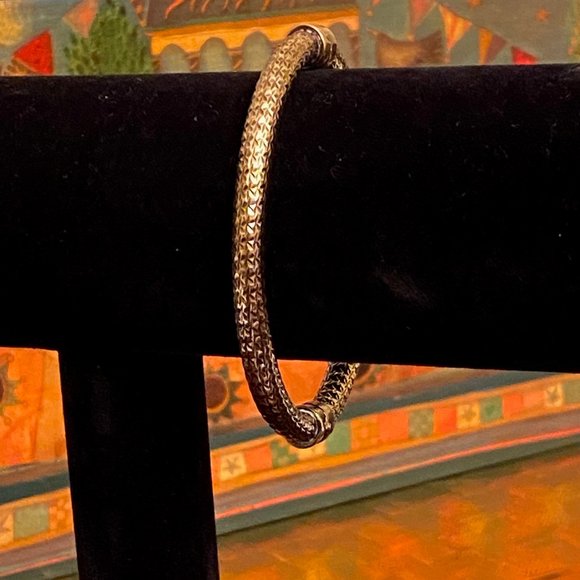 Fine Milor Italy 925 SS Gold-tone Diamond-cut Bangle, 7" - Picture 9 of 9